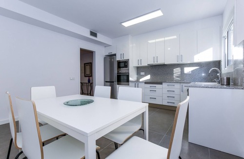 Salou City Centre Apartment | QUEENS 1B Salou center, beach at 300m