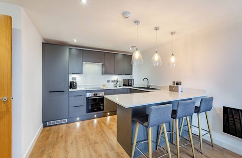 Ramsgate Cottage | Queens Bridge Apartment