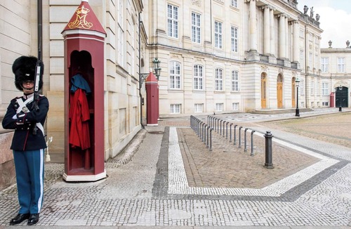 Indre By Apartment | Queens Courtyard Studio L by Daniel & Jacob's