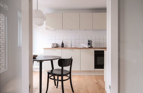 Indre By Apartment | Queens Courtyard Studio by Daniel & Jacob's