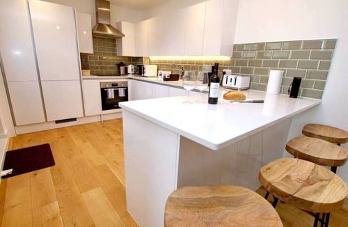 Worthing House | Queens House, Worthing