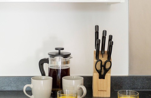 Redhill Apartment | Queens Lodge, Redhill