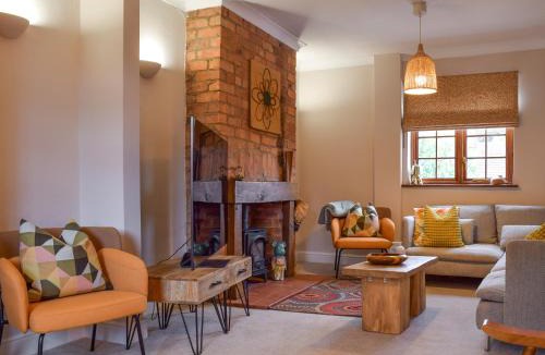 Northampton House | Queens Manor