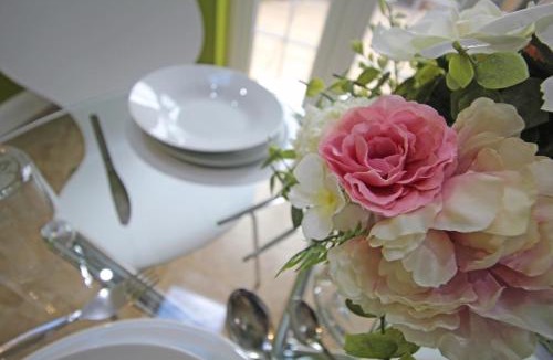 Hoole House | Queens Road - Luxury Spacious Home in Chester