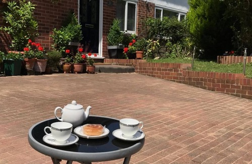 Winchester House | Queens Road Rental - Winchester Accommodation