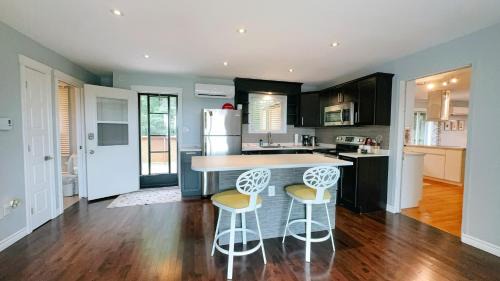Moncton Bed & Breakfast | Queens Villa Bed and Breakfast