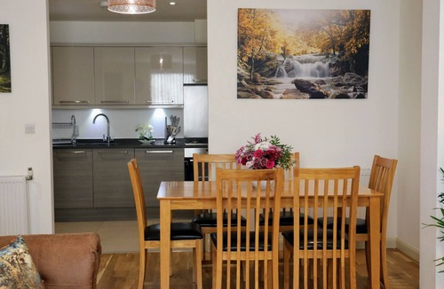 Brent Apartment | Queensbury NW9 - Modern & Spacious Ground Floor 2 Bed/2 Bath Apartment
