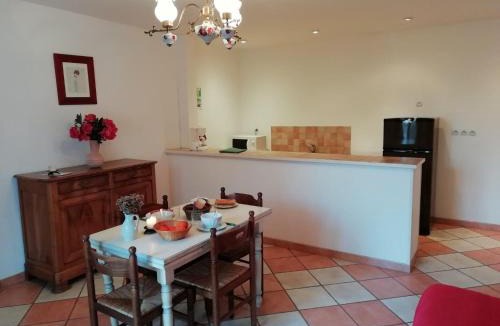 Monchaux Apartment | Quend-Plage Apartment with Pool