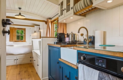 Stonor Cabin | Quercus & Redwood - Sleeps 4