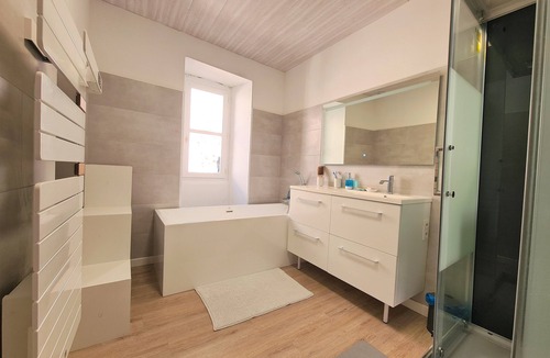 Montpezat-de-Quercy House | Quercy family home