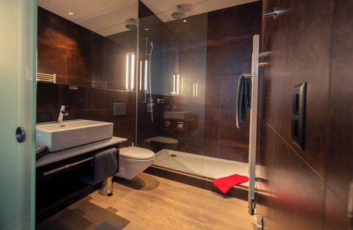 Pfaffikon District Hotel | Quers Inn