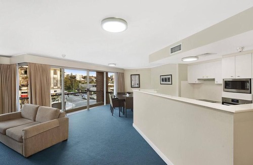 Manly Hotel | Quest Grande Esplanade Serviced Apartments - Manly