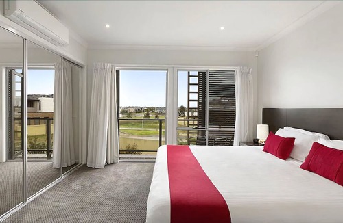 Sanctuary Lakes Apartment | Quest Sanctuary Lakes