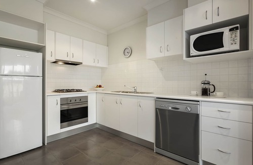 Sanctuary Lakes Apartment | Quest Sanctuary Lakes