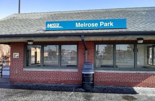 Melrose Park House | Quick Access to O'Hare and Chicago downtown