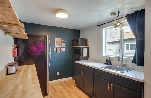 Latah Valley Apartment | Quick Hospital Commute! Spokane Apt w/Workspace