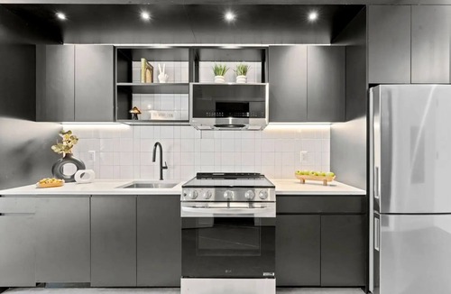 North Ironbound Apartment | Quick NYC Commute, Onsite Gym & Spa