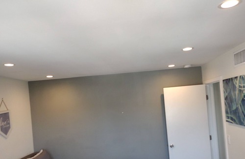 Oakland House | Quick stay near downtown