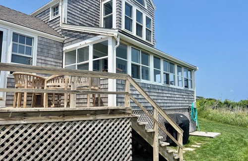 Quidnet House | Quidnet Waterfront with Private Beachfront. Magnificent Sunrise and sunsetsi