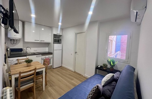 Collblanc y La Torrassa Apartment | Quiet apartment near Barcelona