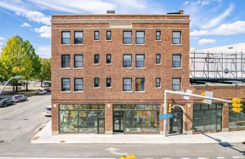 Downtown Des Moines Apartment | Quiet 1 Bed Studio Heart of Downtown