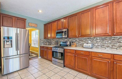 Kingwood House | Quiet 1-bedroom house in peaceful Houston. Shared home!