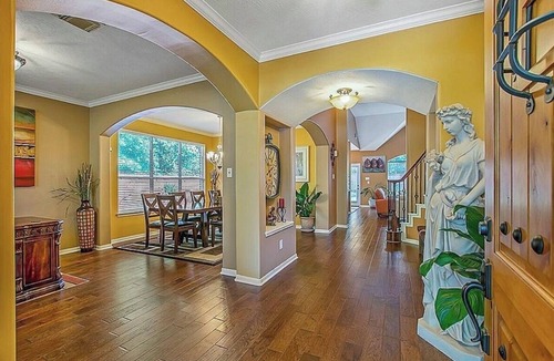 Kingwood House | Quiet 1-bedroom house in peaceful Houston. Shared home!