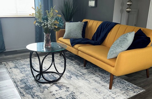 West Price Hill Apartment | Quiet 1 BR, Pet Friendly, 30+ Day Stay