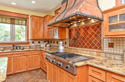 Spicewood House | Quiet 12+ Acres of Hill Country all to yourself