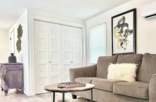 West Plains Apartment | Quiet 1BR Entire Home in W Plains
