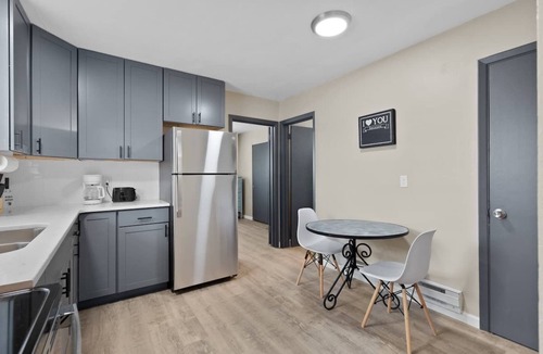 Tower Grove South Apartment | Quiet 1BR for Two · Tower Grove · Pet-Friendly · Free Parking + Laundry