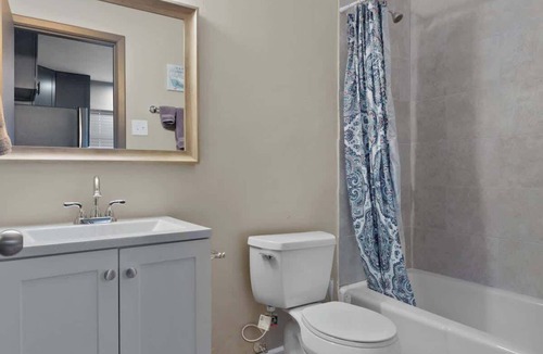 Tower Grove South Apartment | Quiet 1BR for Two · Tower Grove · Pet-Friendly · Free Parking + Laundry