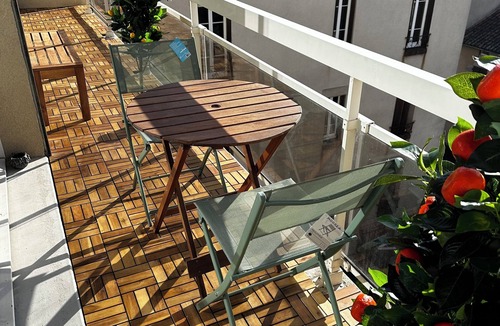 Aurillac Condo | Quiet 2B/1B Downtown Condo, Hills View, Bright, Spacious, Recently Remodeled