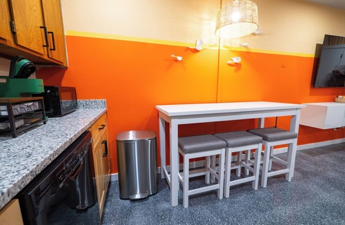 Lawrence Apartment | Quiet 2BR Apt with W/D and Carport Near KU