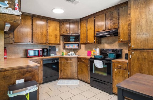 Alexandria House | Quiet 2BR K/Q | Full Kitchen by Ponytail+Spacious