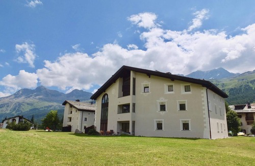Sils-Maria Apartment | Quiet 3-room apartment on the ground floor, ca.