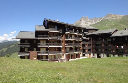 Meribel-Mottaret Apartment | Quiet 3-Room Duplex, 6/7 Pers.