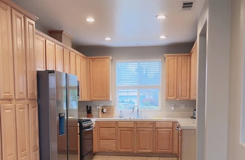 Pittsburg House | Quiet 3BA/2BA beautiful home with full kitchen