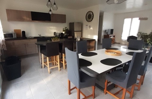 Rosieres-pres-Troyes House | Quiet 4-bedroom house with garden and garage near Troyes and factory outlets.