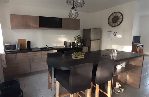 Rosieres-pres-Troyes House | Quiet 4-bedroom house with garden and garage near Troyes and factory outlets.