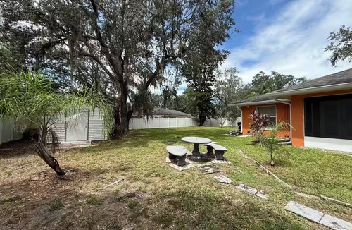 Kissimmee House | Quiet 4 bedroom home 30 mins from Disney in idyllic setting
