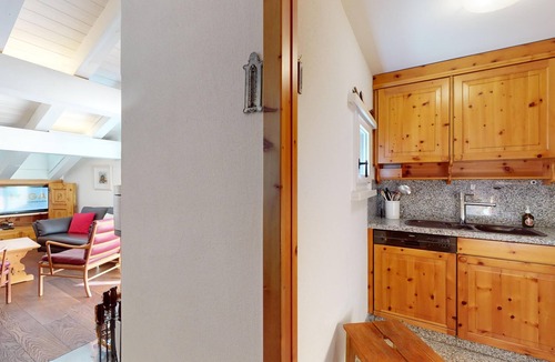 Sils-Maria Apartment | Quiet 4-roomed apartment in the attic.