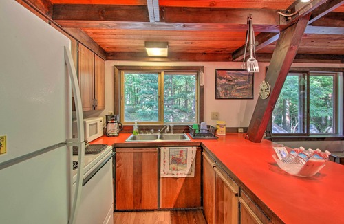 Rumney Cabin | Quiet A-Frame Cabin on Creek with Private Deck!