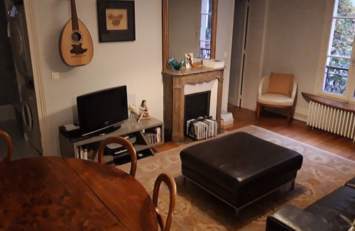 Arsenal Apartment | Quiet and Authentic Corner of the Marais