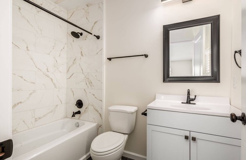 West Columbus House | Quiet and close to everything