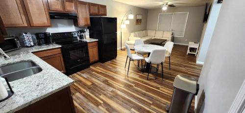 Salem Apartment | Quiet and Comfortable 2 BD Duplex