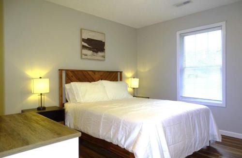 Salem Apartment | Quiet and Comfortable 2 BD Duplex