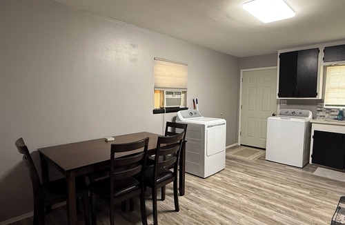 Clyde House | Quiet and comfy 2-bedroom Home with Adjustable split king beds!