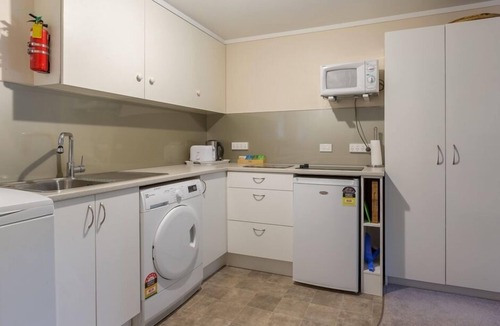 Springfield Apartment | Quiet and comfy, private and peaceful