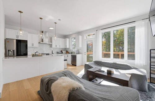 Bedford House | Quiet and Convenient Retreat